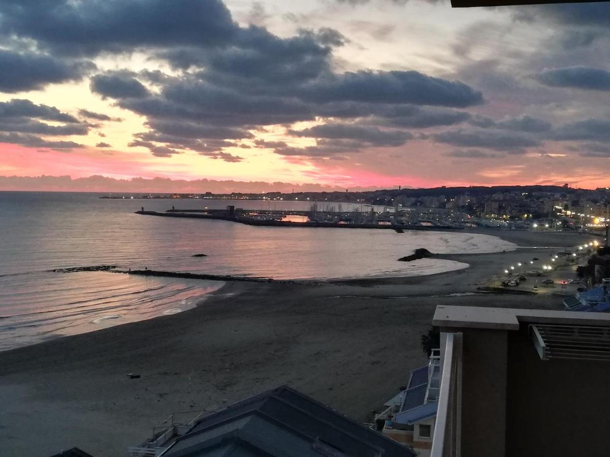 La Terrazza Sul Tirreno Lejlighed Nettuno Eksteriør billede